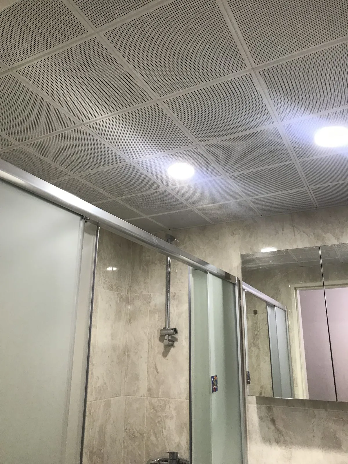 Clip-in Asma Tavan - Proje 2